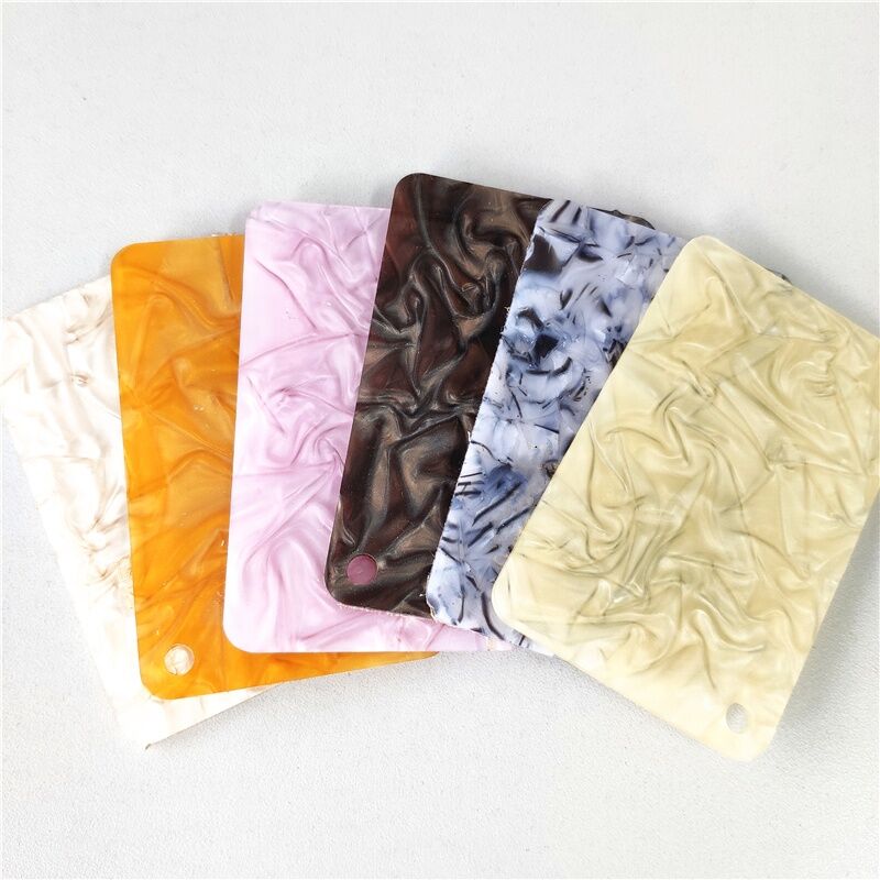 प्रदर्शन के लिए कास्ट ऐक्रेलिक शीट के क्या फायदे हैं?